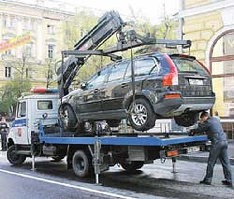 Охота на асфальте: эвакуаторный бизнес превратил автомобилистов в жертв