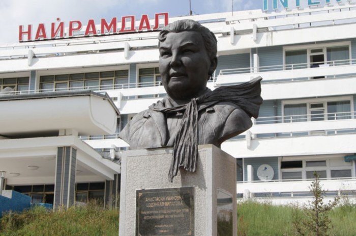 Феномен Насти Филатовой: как простая рязанская девушка стала «первой леди» Монголии