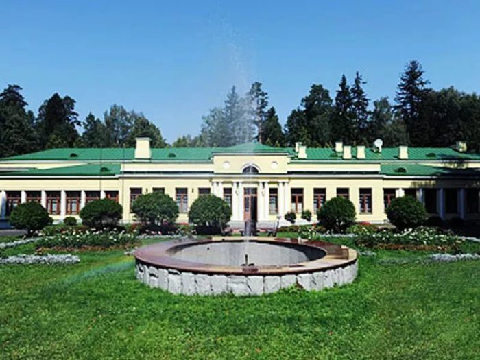 Дачи «Великого вождя всех времен и народов» товарища Сталина