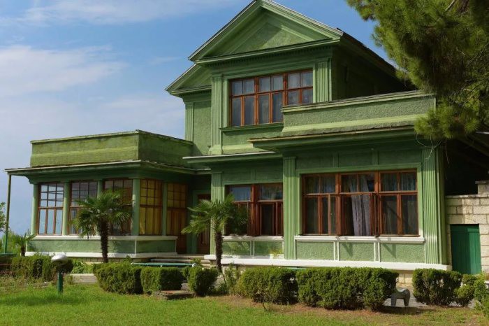 Дачи «Великого вождя всех времен и народов» товарища Сталина