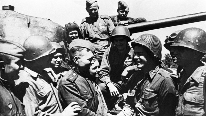 Как в Берлине памятник бойцам Красной армии открывали