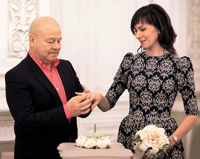 Семейную жизнь Сергея Селина разрушила юная студентка