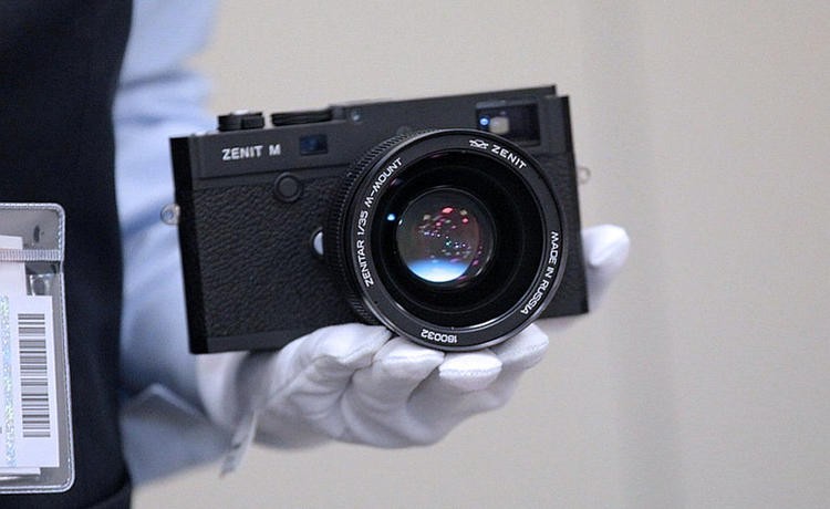 Фотоаппарат «Зенит» вернулся: новый и обновленный уже в продаже