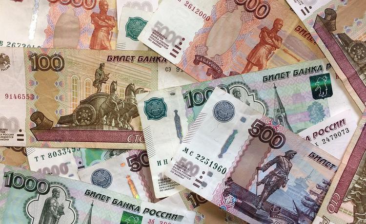 На какие выплаты могут расчитывать пенсионеры, родившиеся до 1966 года