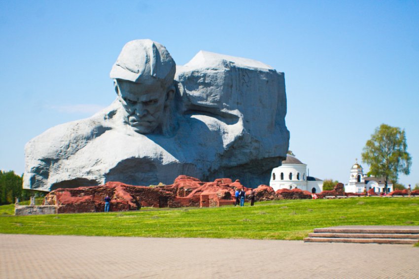 История подвига: самый юный защитник Брестской крепости после войны стал бандитом