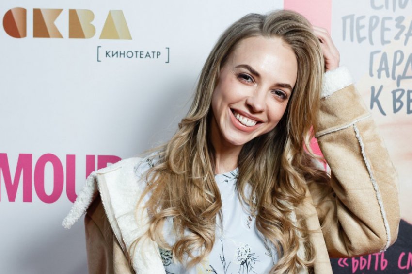 Экстрасенс Марианна Абравитова увидела, когда звезда Comedy Woman Надежда Сысоева выйдет замуж