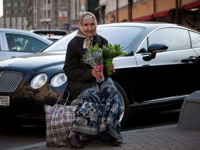 «Кровавая империя» Ходорковского и нищенские пенсии в России