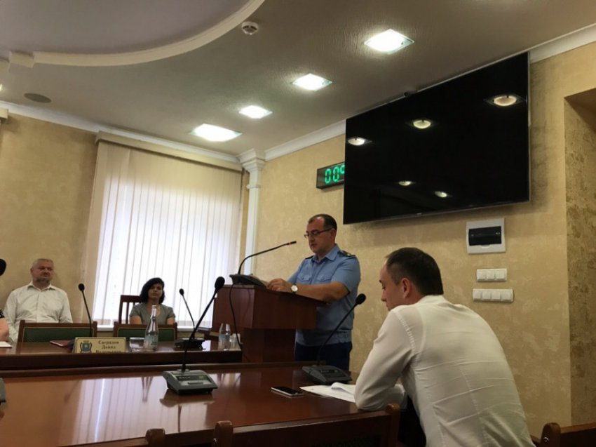 Прокуратура Кисловодска выявила 17 фактов коррупции в деятельности городской администрации