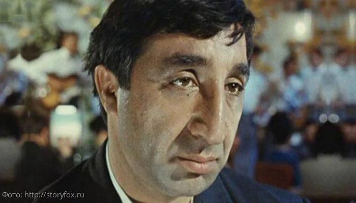 Смех сквозь слёзы: трагическая судьба звезды «Мимино» Фрунзика Мкртчяна