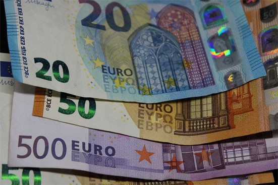 Прогноз курса евро на август 2019 года — таблица по дням