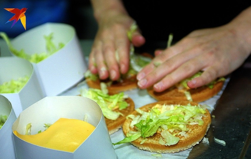 Как массово подделывают продукты в торговых сетях?