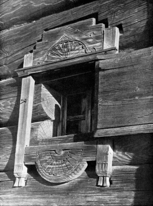 Оконные наличники как символ защиты в русском зодчестве