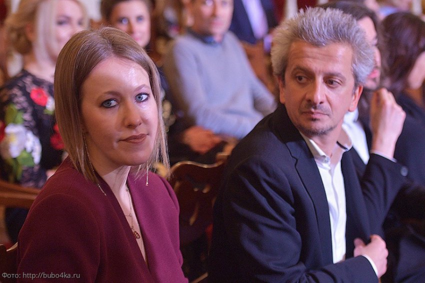 Татьяну Брухунову заподозрили в романе с Максимом Виторганом