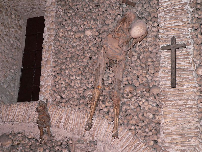 Храмы на костях: Христианские оссуарии (костницы) Храмы на костях: Христианские оссуарии (костницы)
