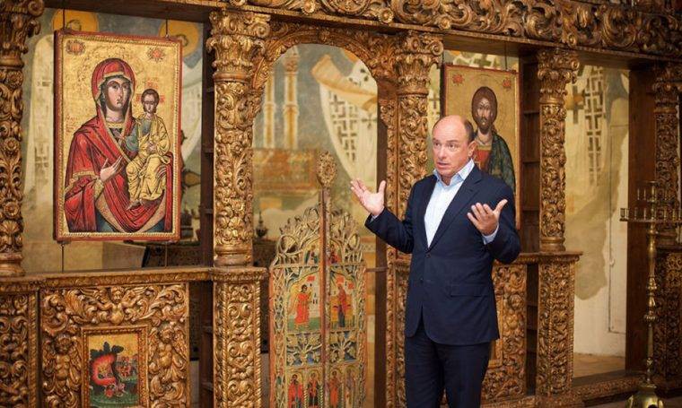 В результате крушения вертолета, в котором был Михаил Абрамов, не выжил никто