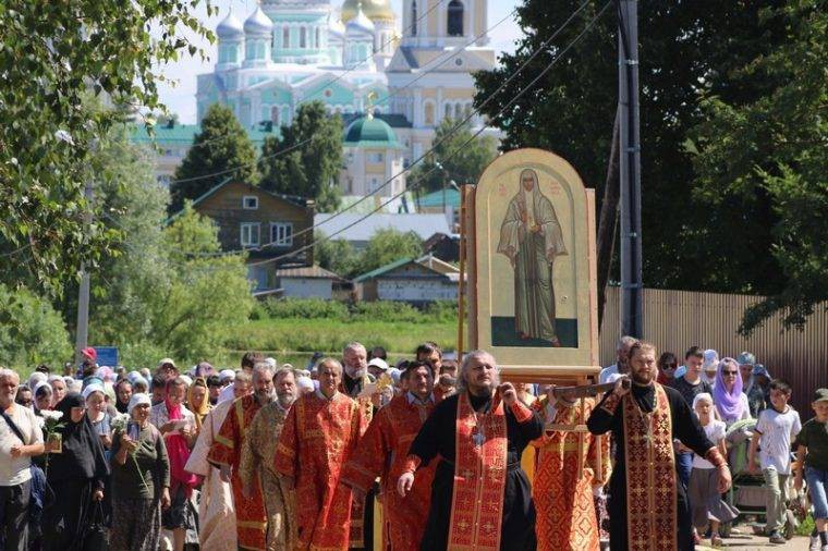 Крестный ход в Дивеево пройдет 28 августа 2019 года в честь Успения Святой Богородицы