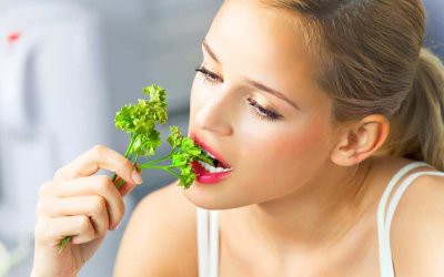 Эксперты перечислили вредные для голоса продукты