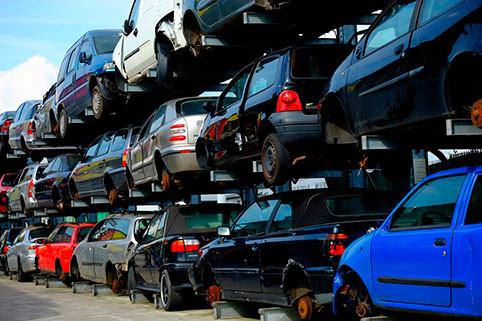 С 1 января 2020 года увеличат утилизационный сбор на автомобили в РФ