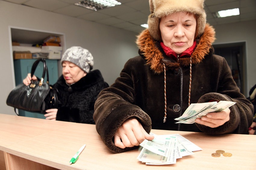 Пенсию в 2020 году в России снова увеличат неработающим пенсионерам