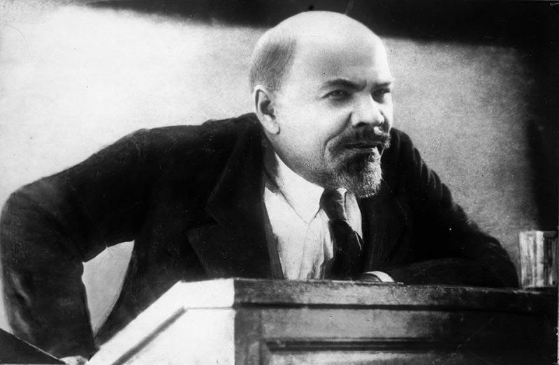 Первым Ленина в кино сыграл обычный рабочий, всю жизнь эксплуатировавший внешнее сходство с вождём