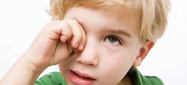 Синяки под глазами у ребенка: 12 возможных причин, методы лечения и профилактики Синяки под глазами у ребенка: 12 возможных причин, методы лечения и профилактики