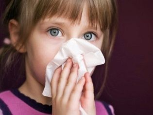 Альбуцид при насморке у детей: применение и эффективность, отзывы и мнение врача Альбуцид при насморке у детей: применение и эффективность, отзывы и мнение врача