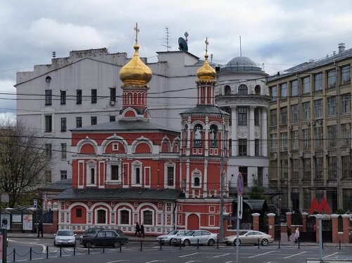 История храма косьмы и дамиана в москве на маросейке от самых первых упоминаний о космодамианской церкви