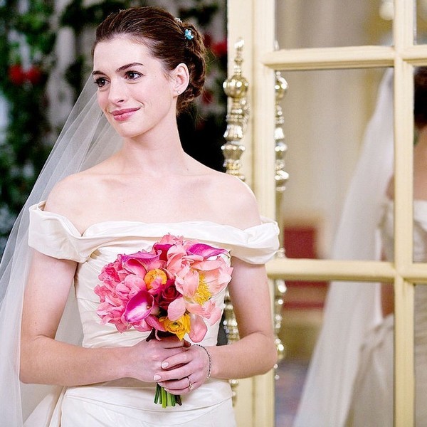 Кто покупает платье невесте — свадебные советы Кто покупает платье невесте — свадебные советы