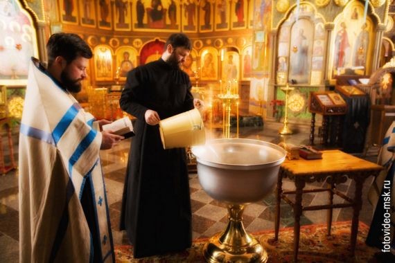 В Кургане отказались крестить ребенка с большим родимым пятном