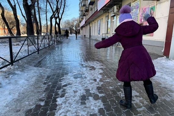 В Благовещенске из-за гололеда пострадали более 550 человек