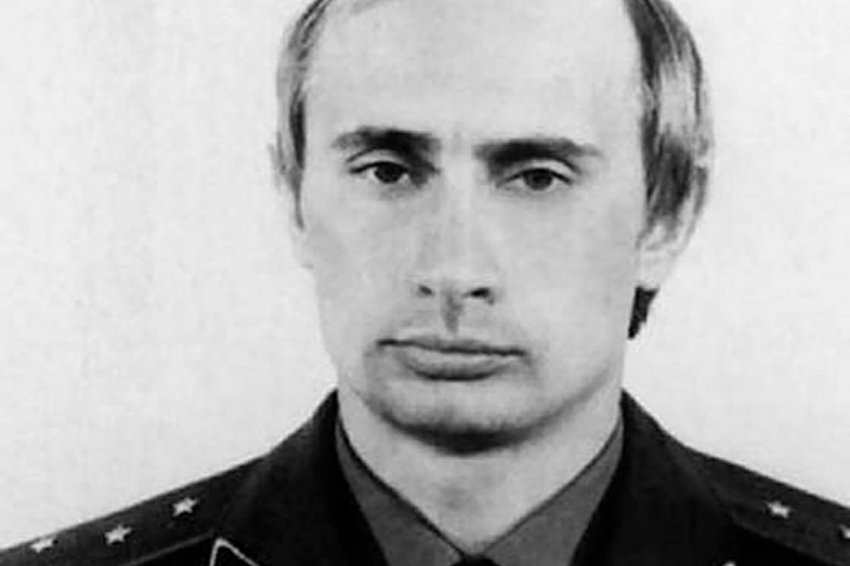Обнародована комсомольская характеристика президента Владимира Путина