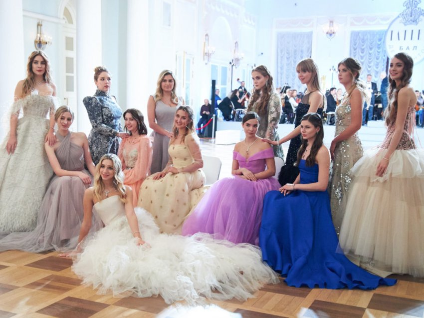 Бал дебютанток Tatler в 2019 году посетило немало известных персон