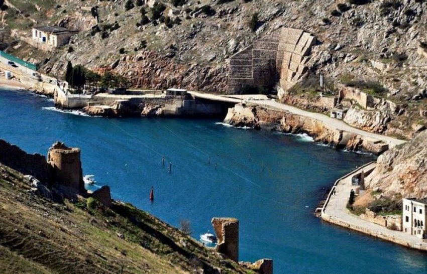 Секретная база подводных лодок в Балаклаве под землёй