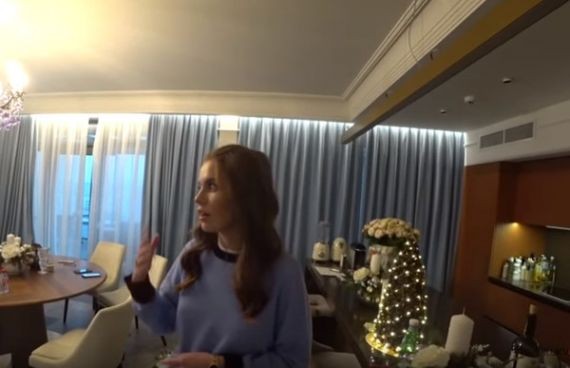 Дарья Клюкина показала роскошные апартаменты, в которых проживает с мужем Владимиром Чоповым