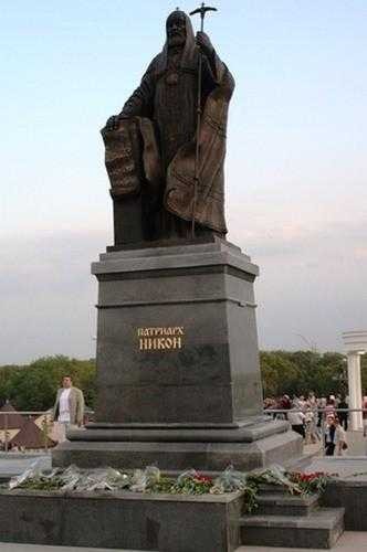 Церковная реформа патриарха Никона и крещение Руси в новую религию