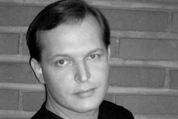 Умер актер Данила Перов