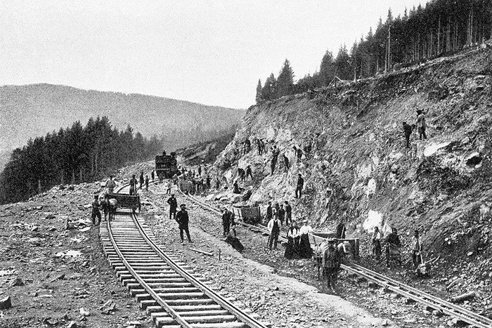 Зачем Лукьянов в СССР создал гидравлический интегратор на воде?