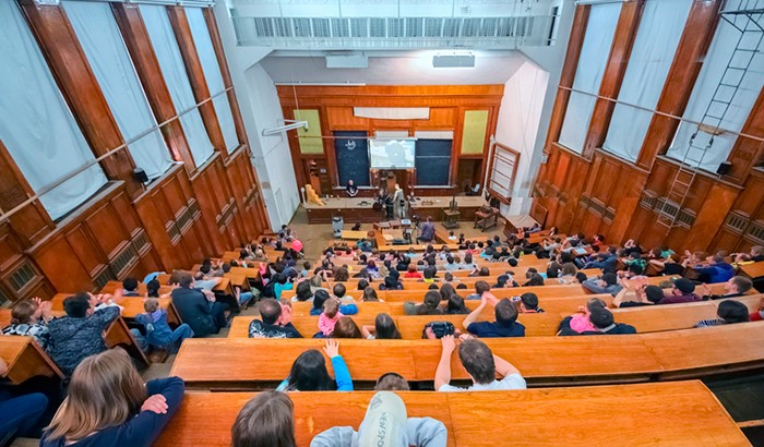 Искоренение русского языка добралось до нашей науки