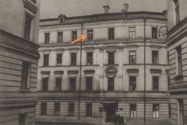 Самоубийство Маяковского оказалось случайным выстрелом Самоубийство Маяковского оказалось случайным выстрелом