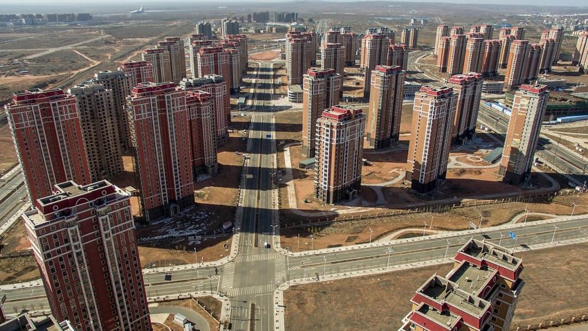 Больше 60 млн квартир в нескольких городах Китая стоят пустыми: зачем стране нужны города-призраки?