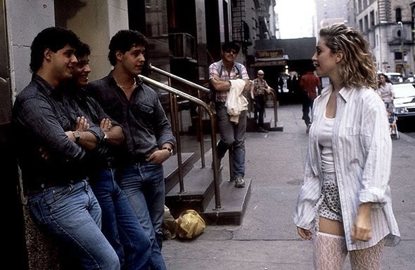 Как разлучили близнецов и растили в семьях с разным доходом