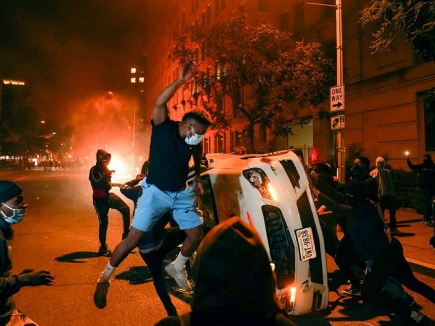 Американская революция – бессмысленная и беспощадная!