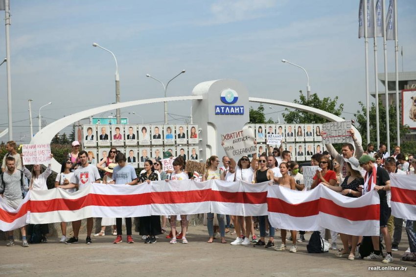 Как в Беларуси бастуют заводы