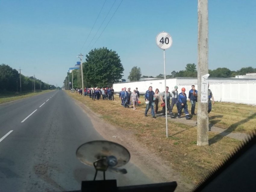 Как в Беларуси бастуют заводы
