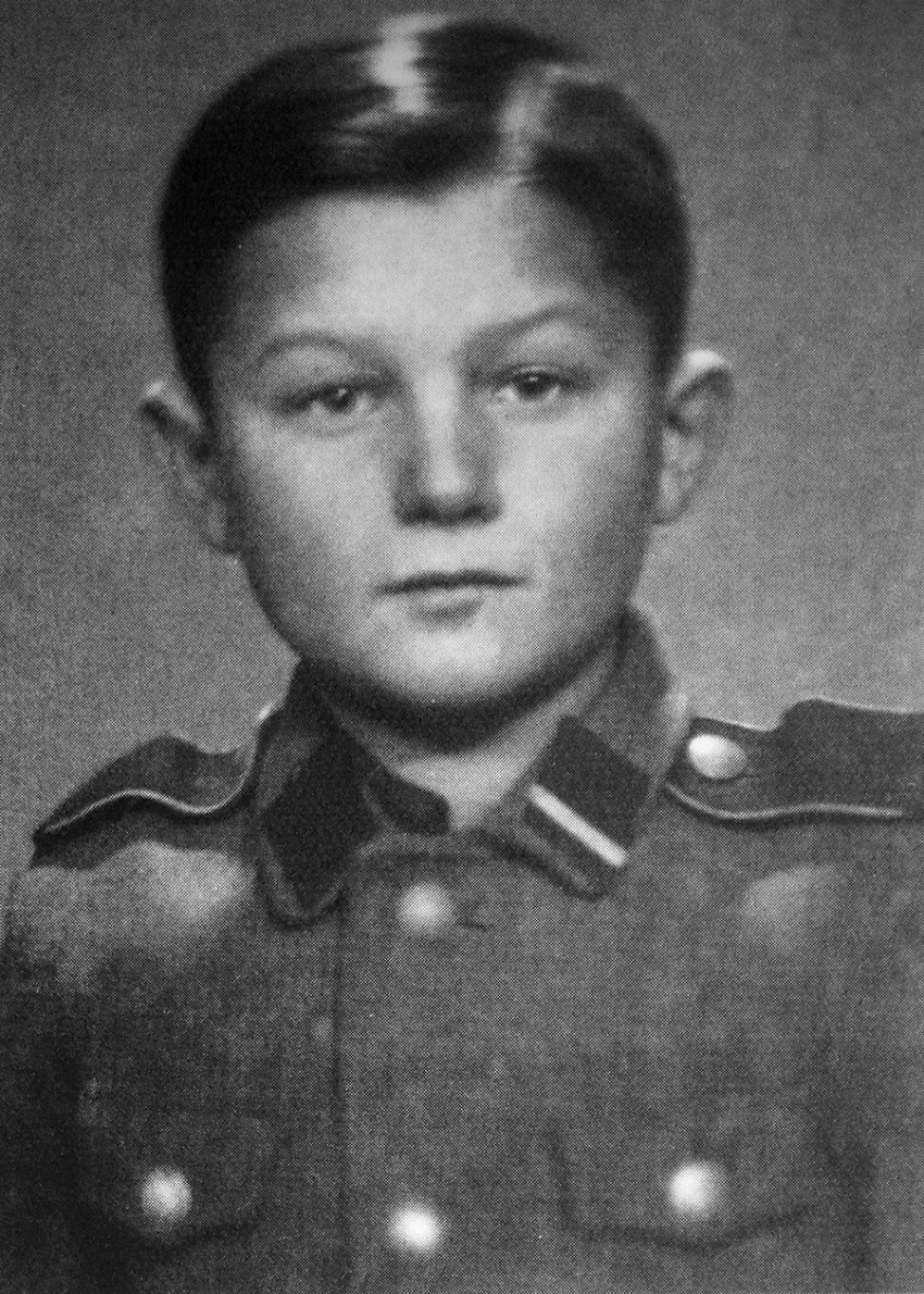 Алекс Курзем: еврейский мальчик воспитанный нацистами