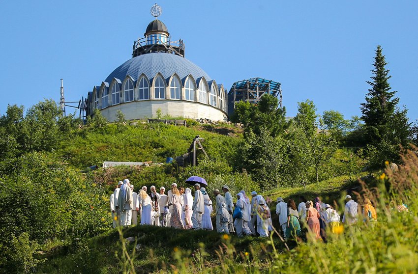 Поселение сектантов в тайге: «Церковь последнего завета»