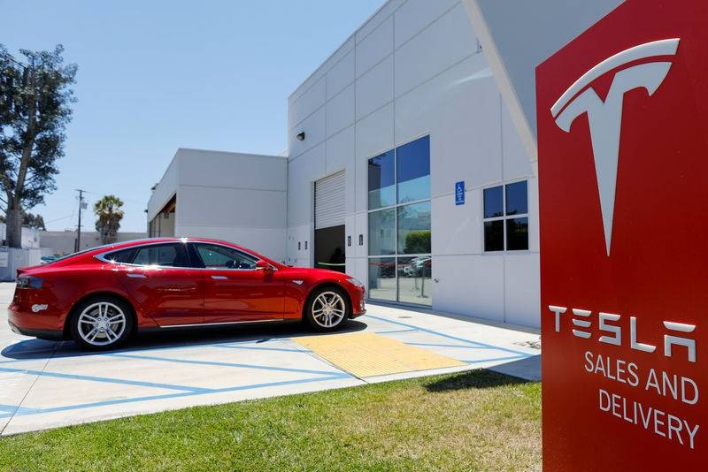 Подорожание акций Tesla сделало Илона Маска еще богаче