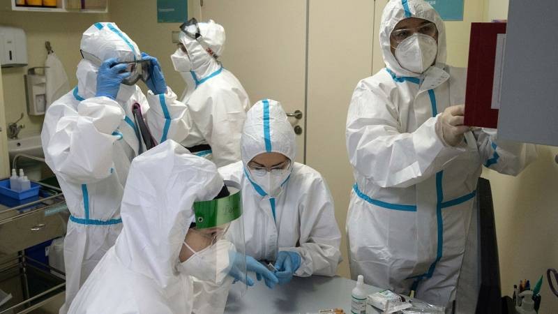 Сколько медиков, заболевших короновирусом, получили страховые выплаты в 2021 году