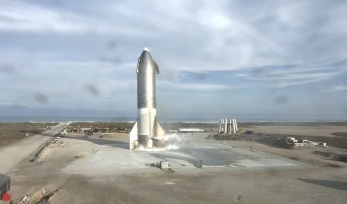 Прототип космического корабля Starship взорвался после успешного испытания