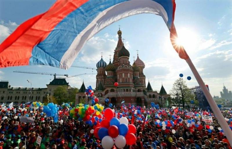 Россиянам рассказали, как они будут отдыхать на майские праздники в 2021 году